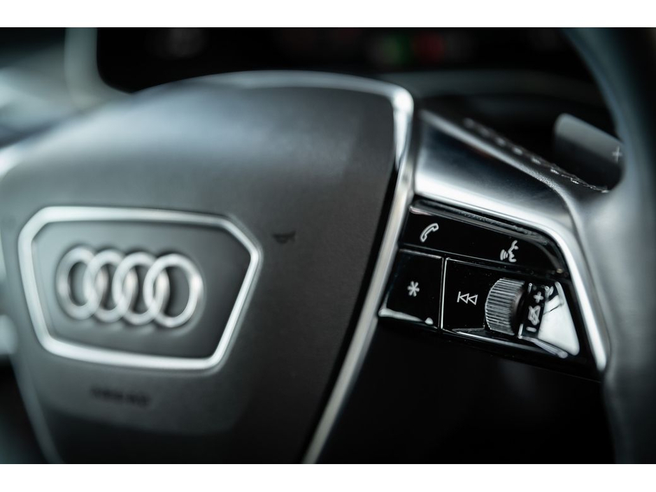 2025 Audi A6 - image 25