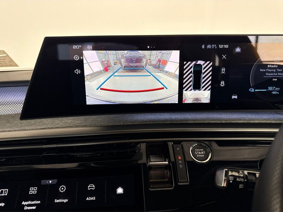 2025 Peugeot 3008 GT EV**DIGITAL DASH**TOUCH SCREEN MEDIA**APPLE CAR PLAY**HEATED SEATS**HEATED STEERING WHEEL**ELECTRIC TAILGATE**CRUISE CONTROL**MULTIFUNCTIONAL STEERING WHEEL**REVERSE CAMERA**PARKING SENSORS** €35,995