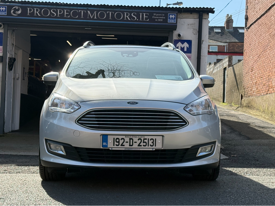 2019 Ford Grand C-Max - image 2