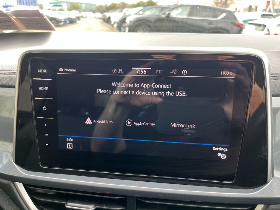 2023 Volkswagen T-Roc - image 19