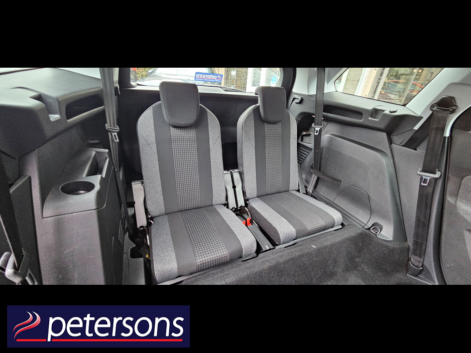 2018 Peugeot 5008 ACTIVE 1.2 130 4DR 7 SEATER €18,950