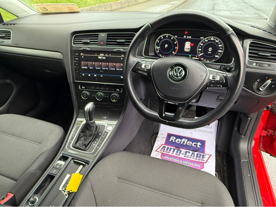 2019 Volkswagen Golf - image 12