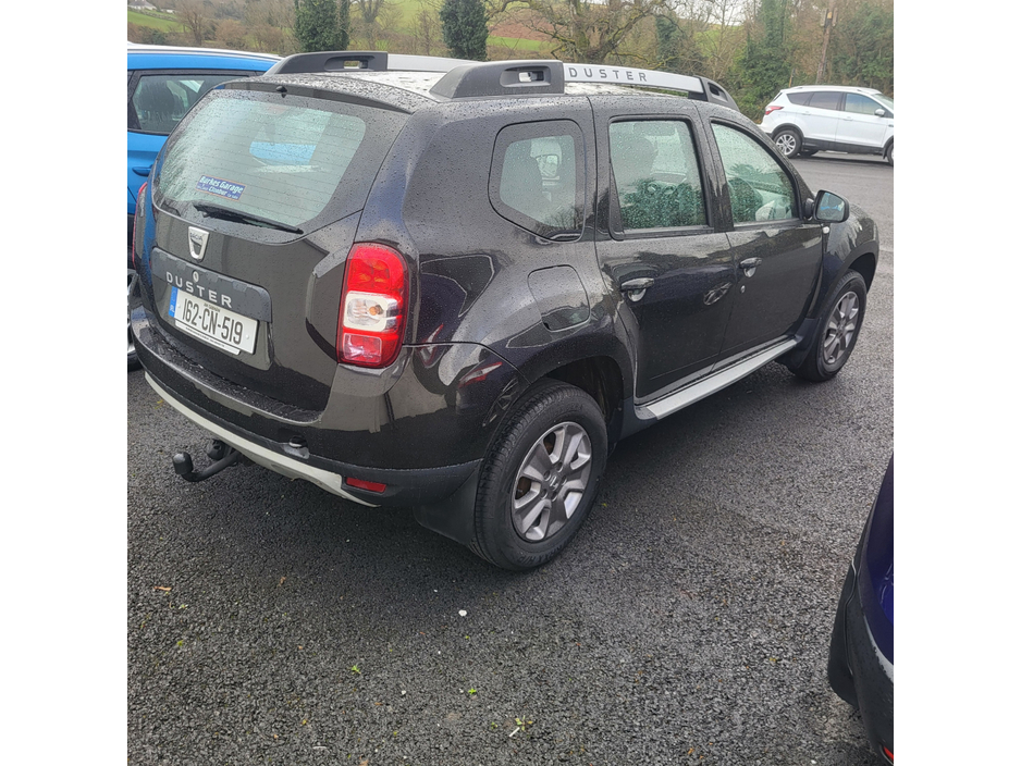 2016 Dacia Duster - image 3