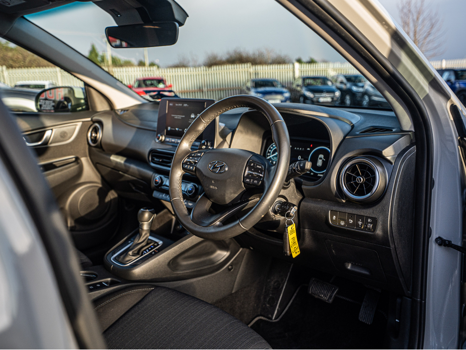 2023 Hyundai Kona 2023 Kona 1.6 Hybrid/FSH/High spec/1yr warranty €25,888