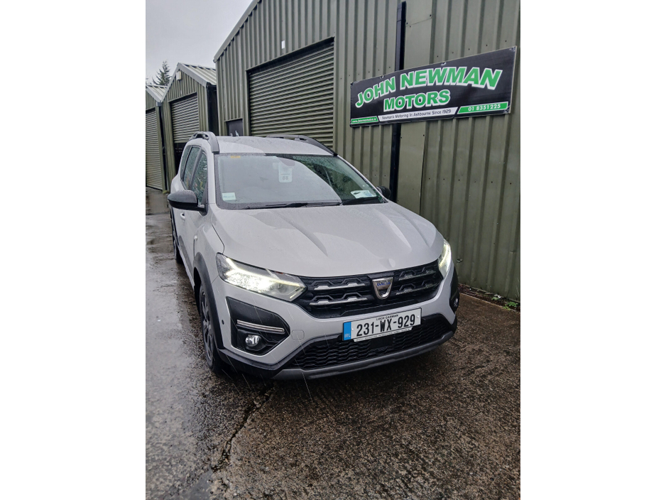 2023 Dacia Jogger TCe 110 Extreme SE €18,750