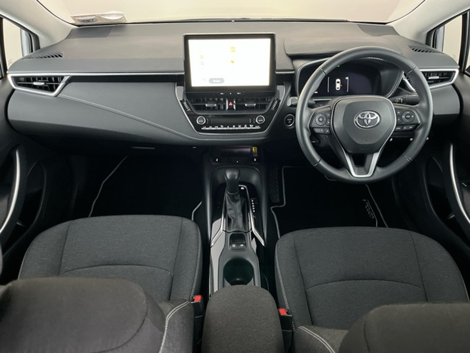 2025 Toyota Corolla LunaSport Hybrid €33,950