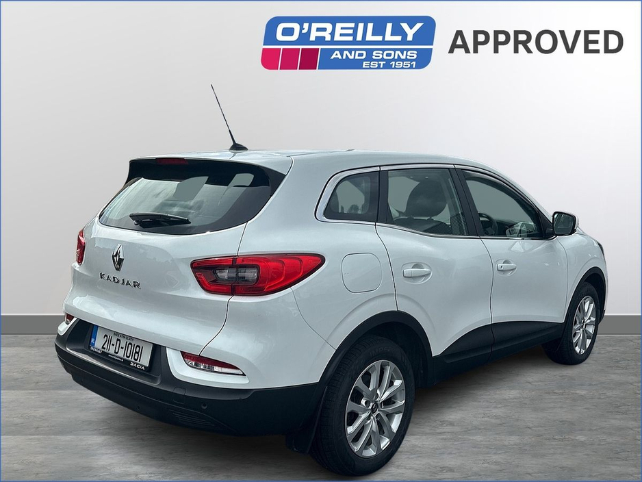 2021 Renault Kadjar - image 2