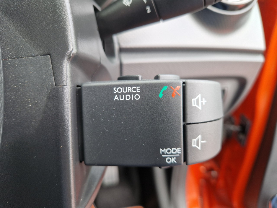 2015 Renault Captur - image 31