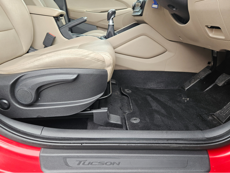 2018 Hyundai Tucson - image 12