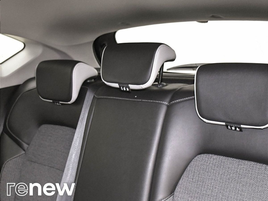 2024 Renault Captur - image 20