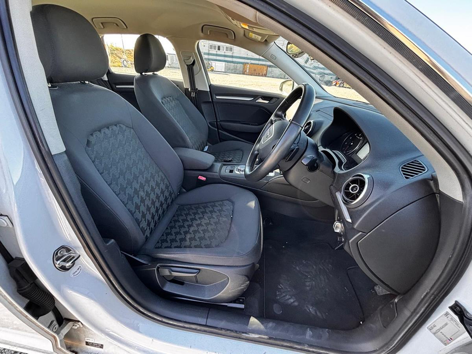 2013 Audi A3 - image 2