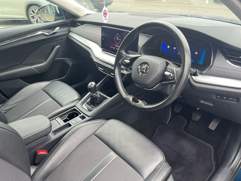 2023 Skoda Octavia - image 6