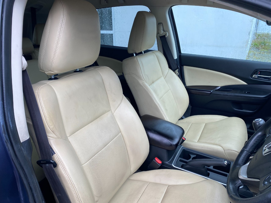 2018 Honda CR-V - image 12