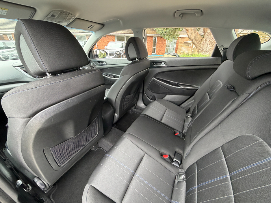 2017 Hyundai Tucson - image 23