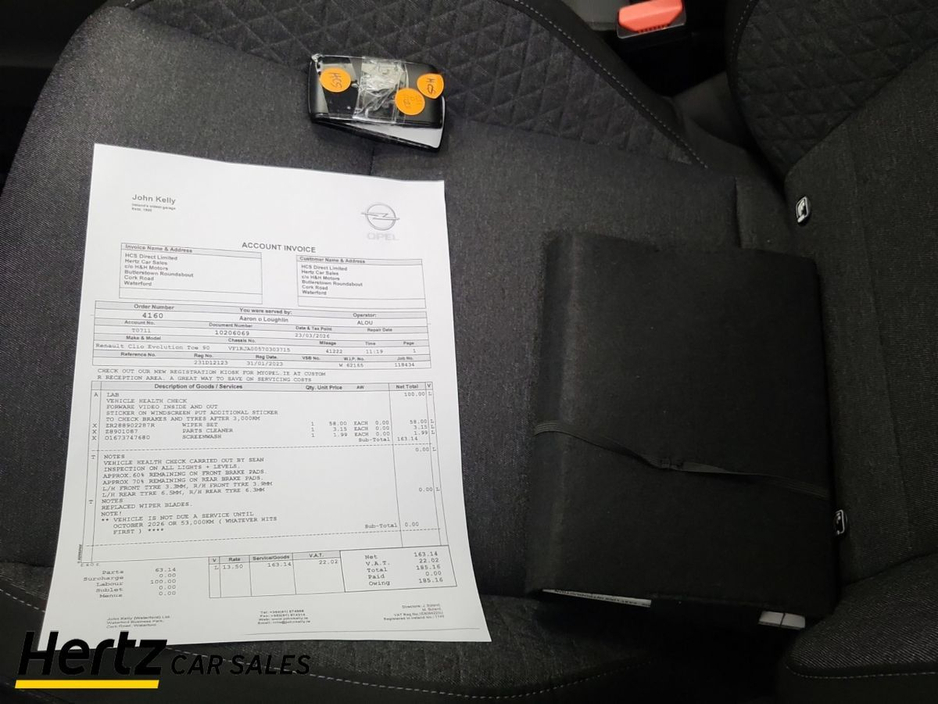 2023 Renault Clio - image 25