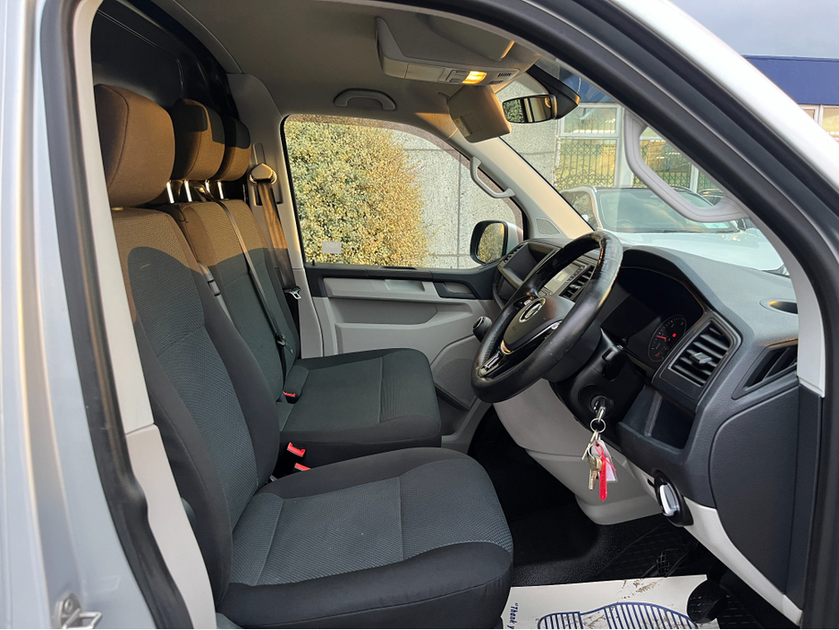 2017 Volkswagen Transporter T6 3000KG TDI 150HP //€16950 INC VAT//AIR CON//PARKING SENSORS// €13,780