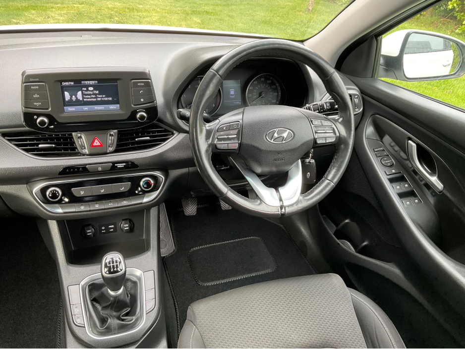 2017 Hyundai i30 - image 16
