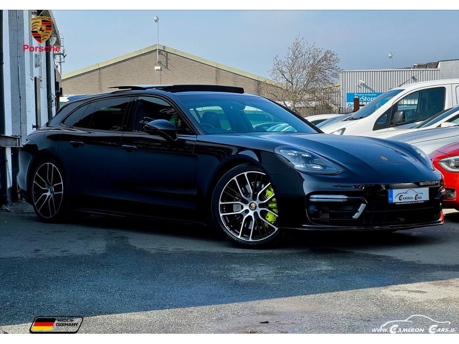 2022 Porsche Panamera - image 2