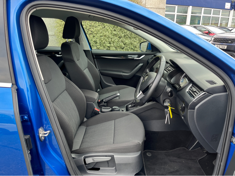 2018 Skoda Octavia COMBI STYLE AUTOMATIC 1.0 TSI 115HP //HIGH SPEC//SAT NAV//REVERSE CAMERA//LOW MILES// €17,950