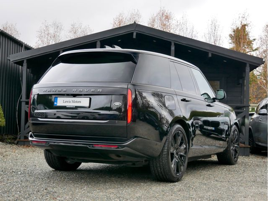 2023 Land Rover Range Rover - image 6