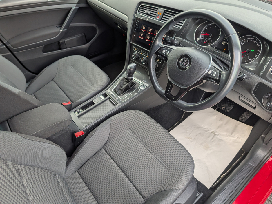 2017 Volkswagen Golf 1.2 TSI DSG COMFORT // LOW KMS // 6 MONTH WARRANTY // €15,950