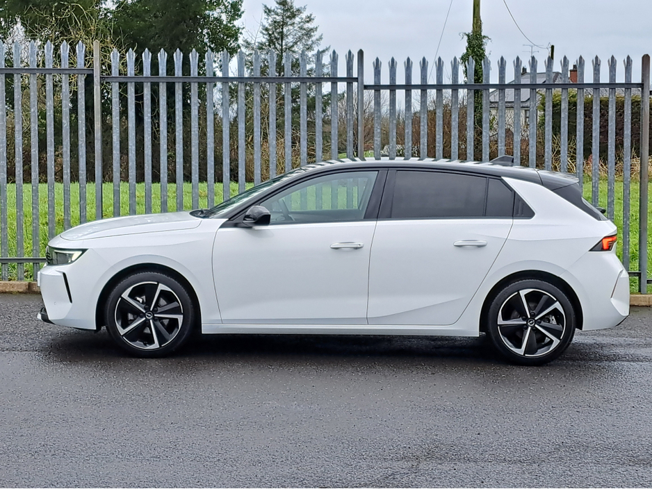2025 Opel Astra ELEGANCE 1.2TURBO 110BHP **REVERSING CAMERA** €29,950