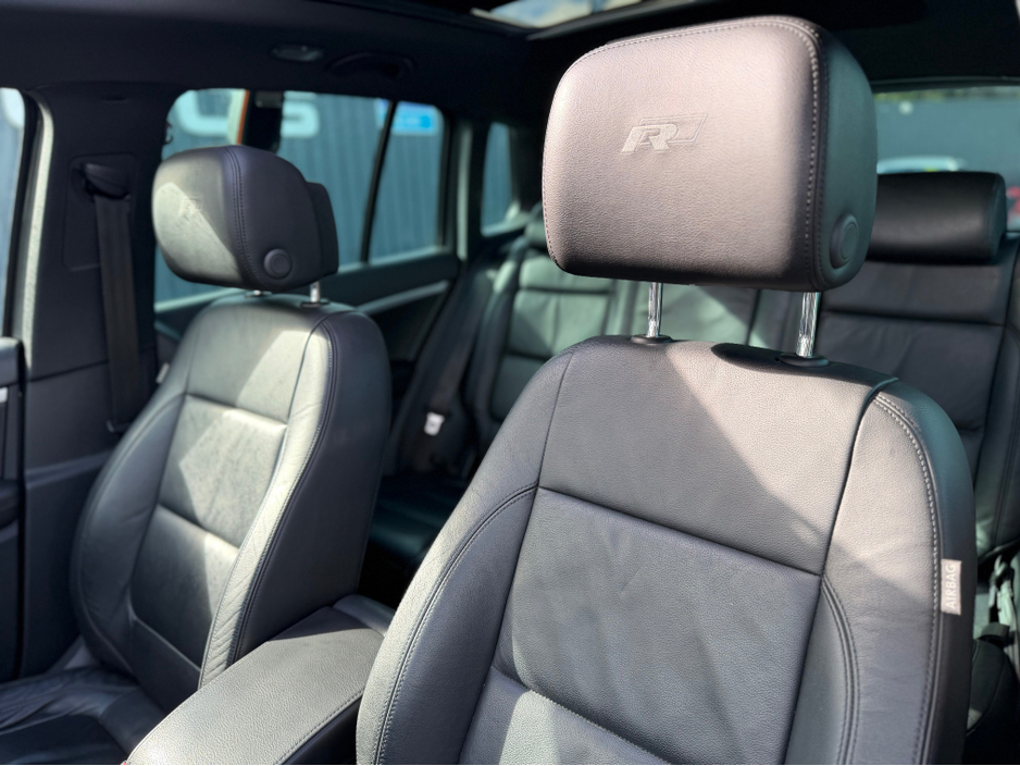 2016 Volkswagen Tiguan - image 42