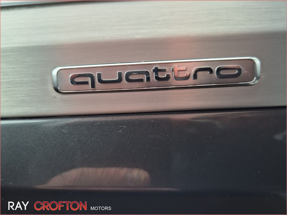 2017 Audi Q7 - image 18