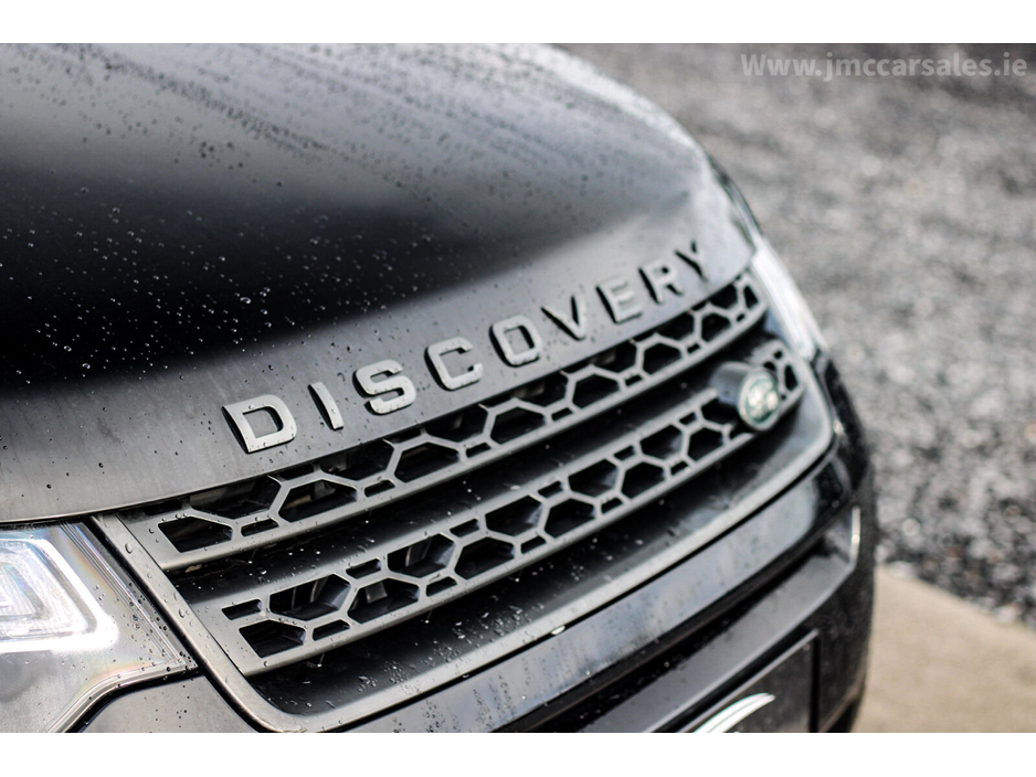 2019 Land Rover Discovery Sport - image 5