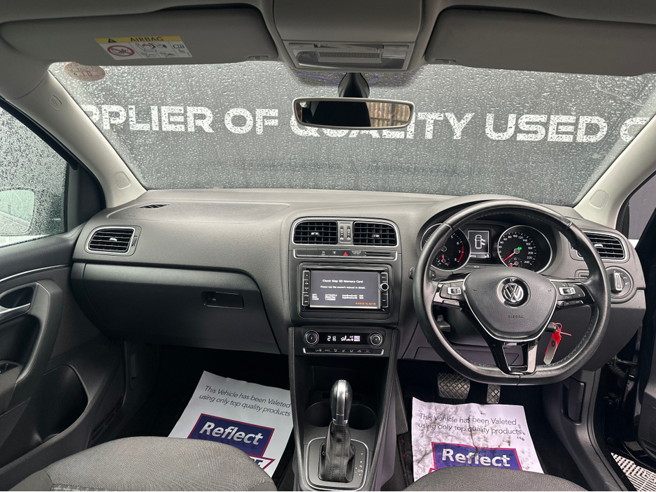 2014 Volkswagen Polo - image 5