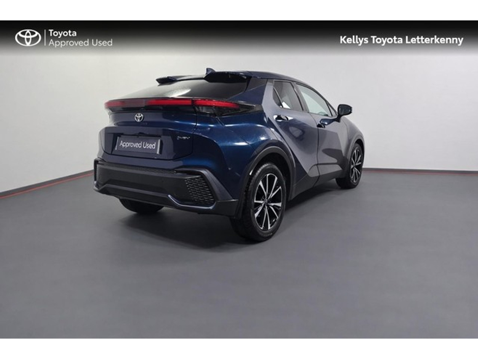 2024 Toyota C-HR - image 2