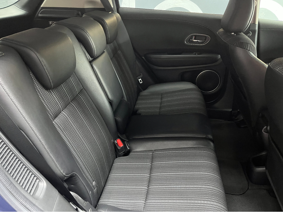 2017 Honda Vezel €16950 2017 HONDA VEZEL HYBRID Z SENSING 1.5 AUTOMATIC / CRUISE CONTROL / REVERSE CAMERA / HEATED SEATS / PADDLE SHIFTERS AND MORE €16,950