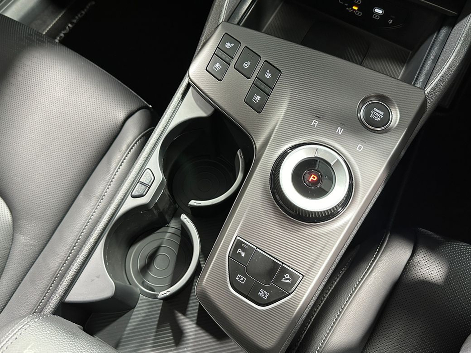 2026 Kia Sportage - image 24