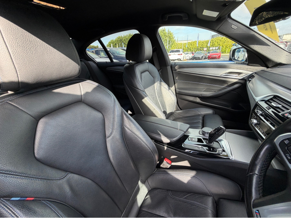 2018 BMW 5 Series - image 15