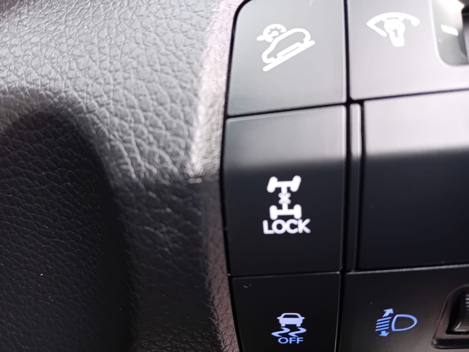 2016 Hyundai Santa Fe EXECUTIVE 4 WD 7 SEATER  SUV @ REDDY 2 DRIVE LTD €9,500