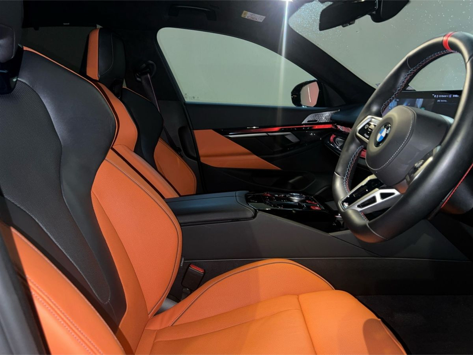 2025 BMW M5 G90 M5 Saloon