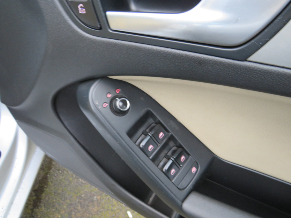 2011 Audi A5 - image 6