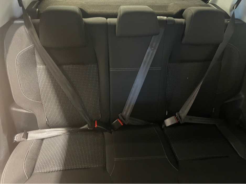 2017 Peugeot 208 - image 14