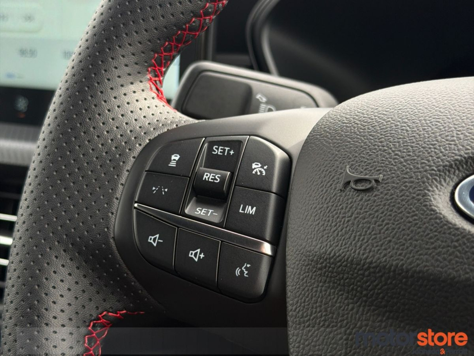 2026 Ford Kuga - image 27