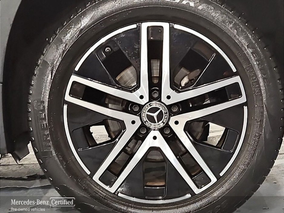 2022 Mercedes-Benz GLA Class - image 5