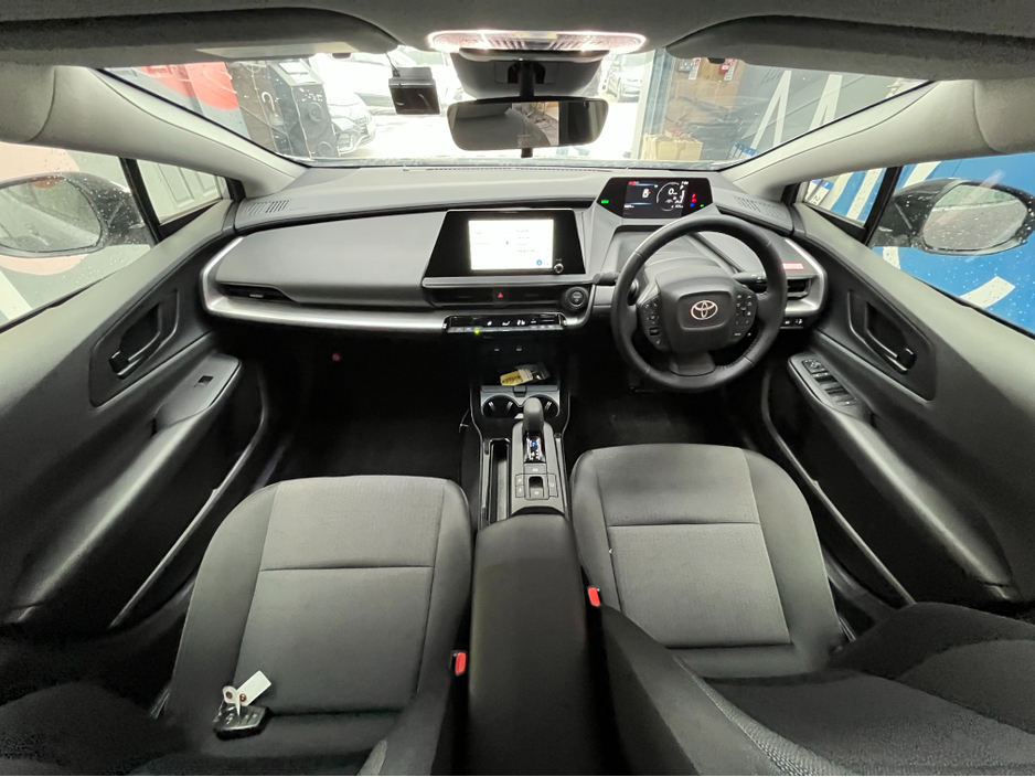 2025 Toyota Prius - image 13