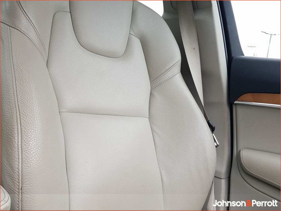 2021 Volvo XC90 - image 15