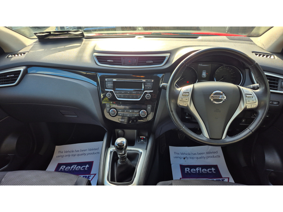 2015 Nissan Qashqai - image 11