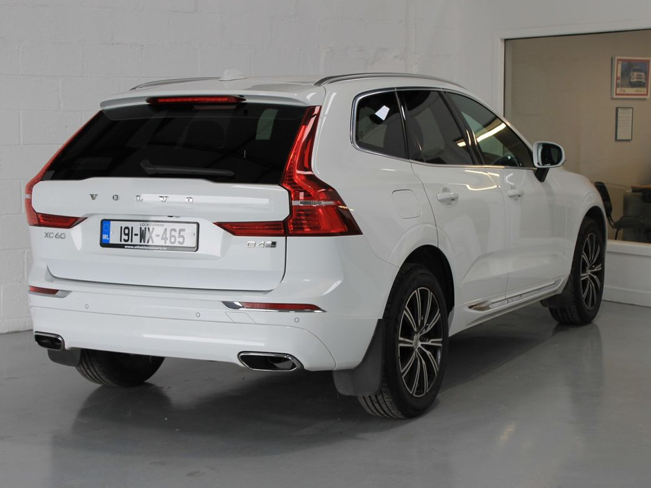 2019 Volvo XC60 - image 6
