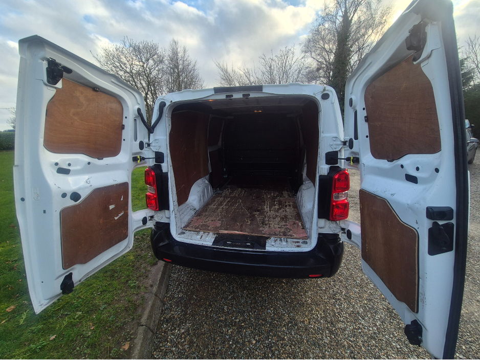 2020 Peugeot Expert PROFESSIONAL LONG 2.0 B BLUE HDI €12,950