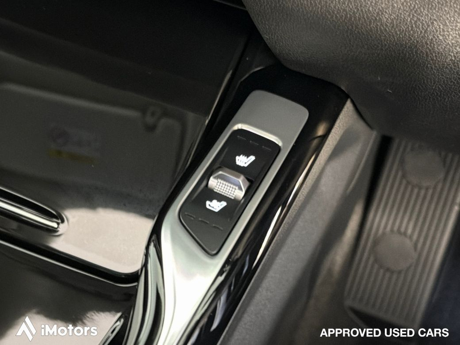 2025 Kia Sorento - image 25