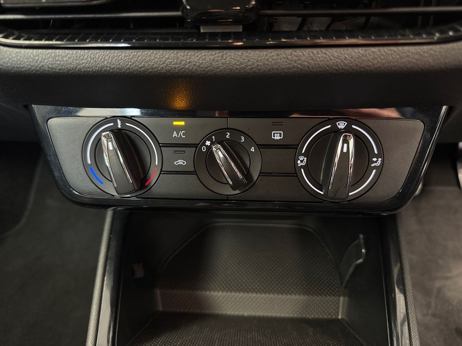 2025 Skoda Fabia - image 17