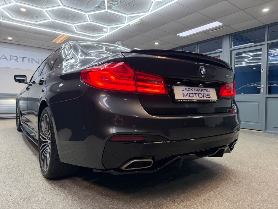 2019 BMW 5 Series - image 21