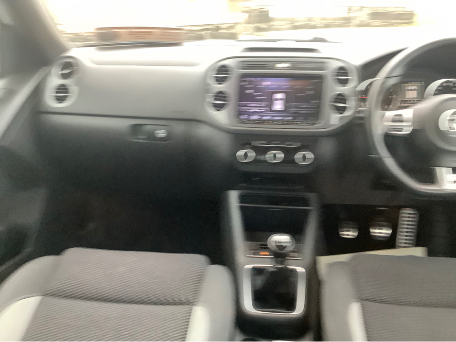 2014 Volkswagen Tiguan - image 7