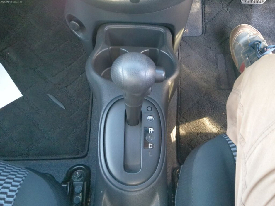 2018 Nissan Micra - image 7